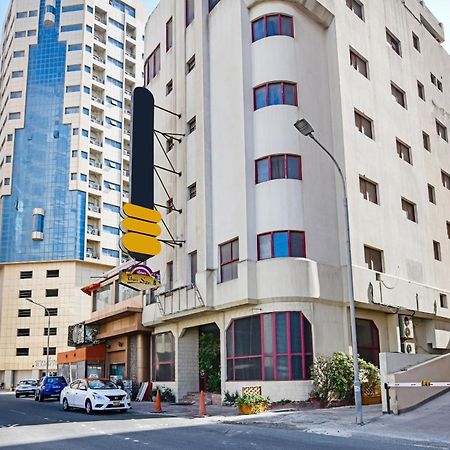 Oyo 118 Revira Hotel Манама Экстерьер фото